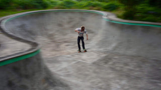 Arto Saari skating a pool in Hawaii.
